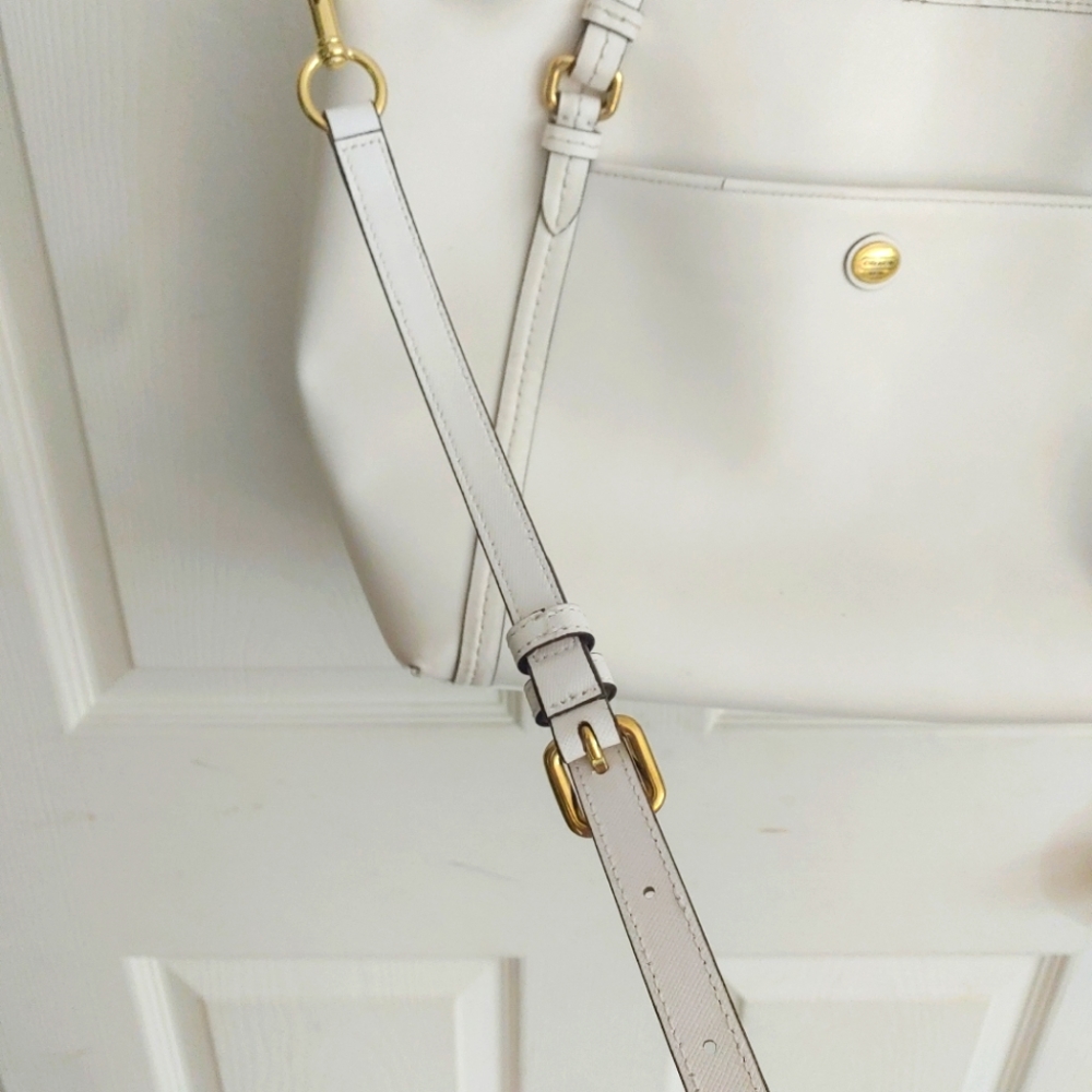Coach Purse - Picture 6 of 10
